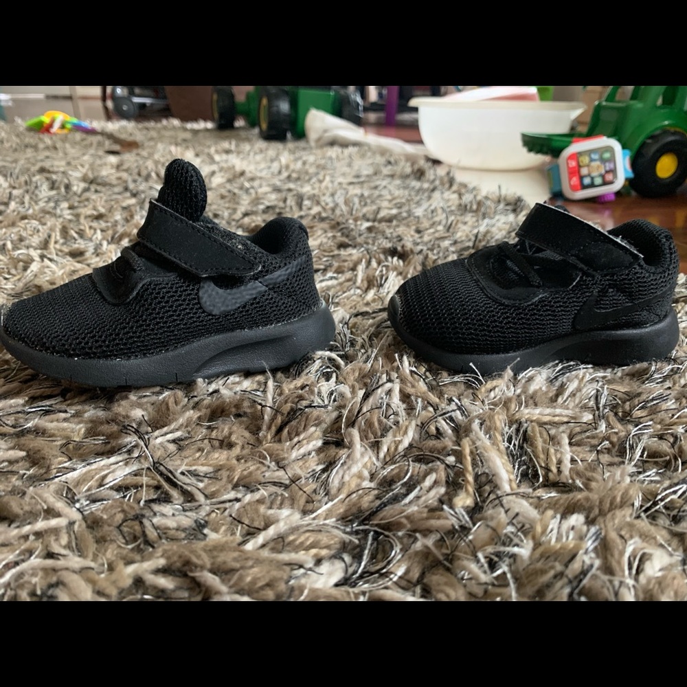 Black Nike shoes